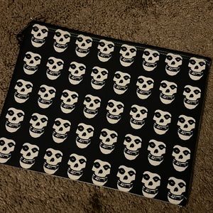 Gypsy Warrior-Misfits Crimson Ghost Pouch